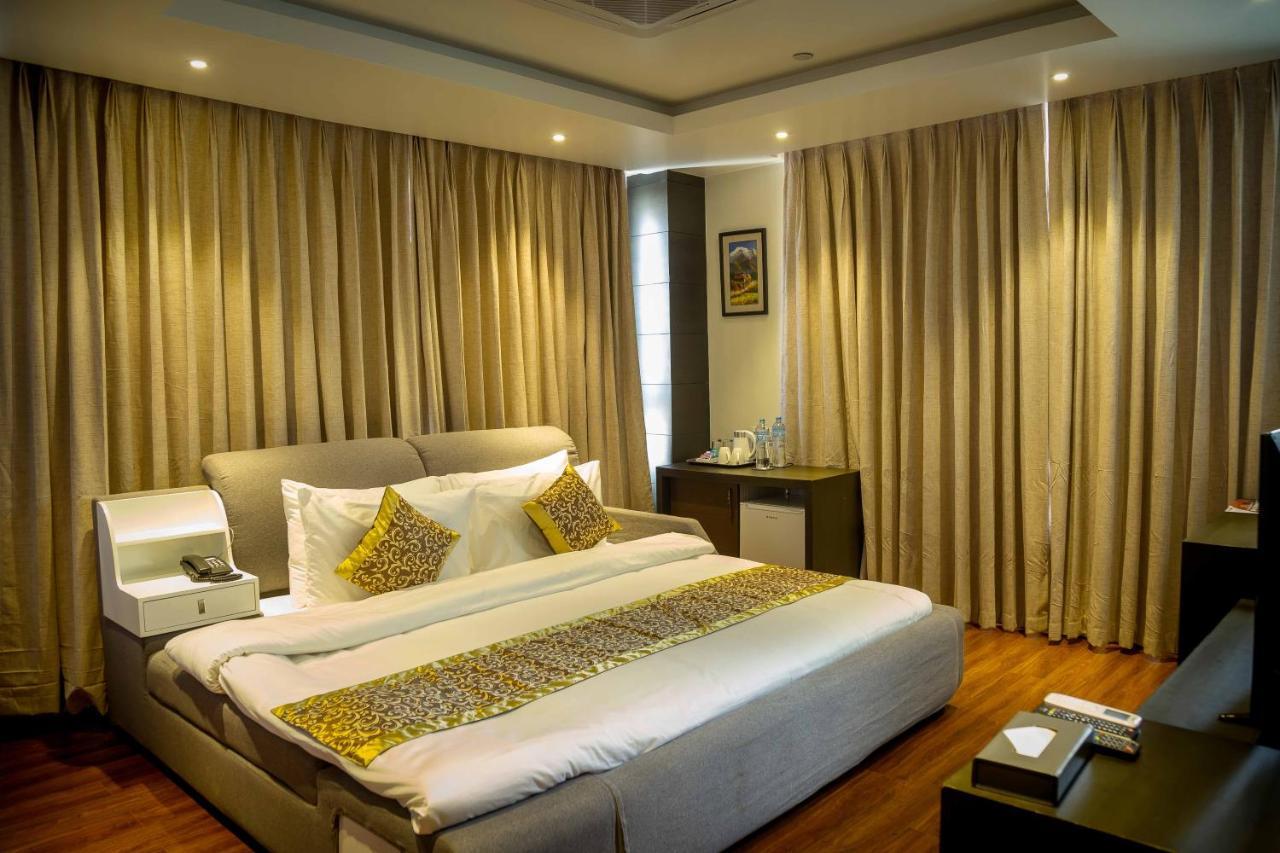 Hotel The Kingsbury Birtamode 외부 사진