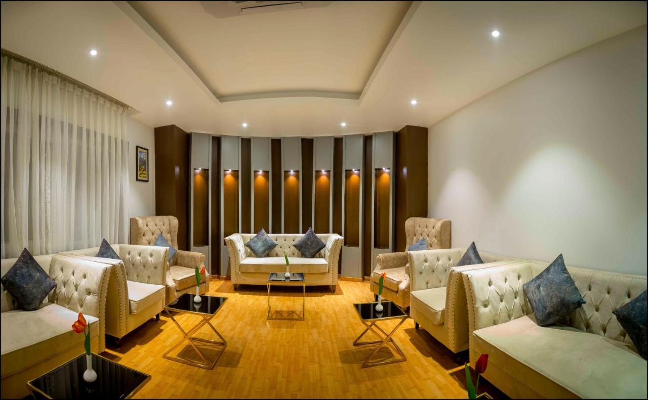 Hotel The Kingsbury Birtamode 외부 사진